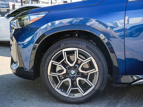 Used 2024 BMW X1 xDrive28i w/ Convenience Package image 9