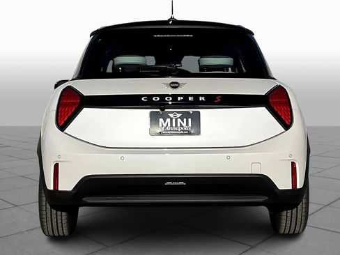 Used 2025 MINI Cooper Countryman S image 8