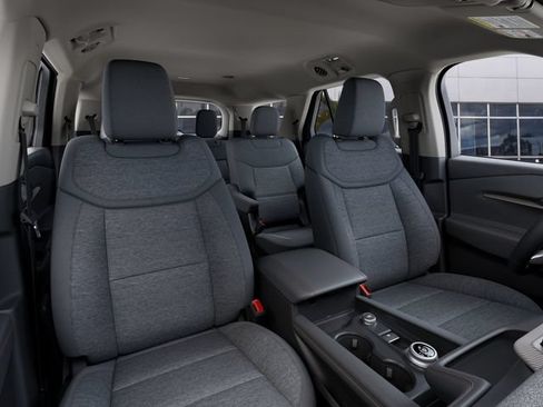 New 2027 Ford Explorer Active RWD image 10
