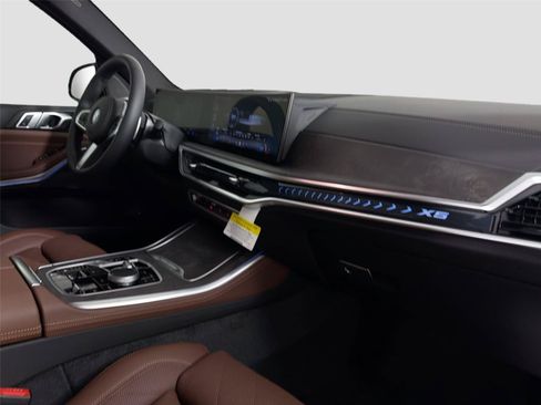 New 2026 BMW X5 xDrive50e AWD/4WD image 29