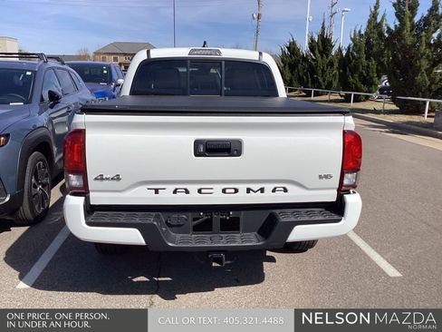 Used 2022 Toyota Tacoma SR image 7
