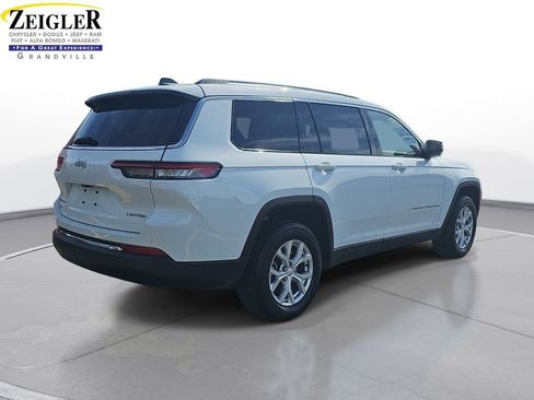 Certified 2023 Jeep Grand Cherokee L Limited w/ Luxury Tech Group II AWD/4WD image 5
