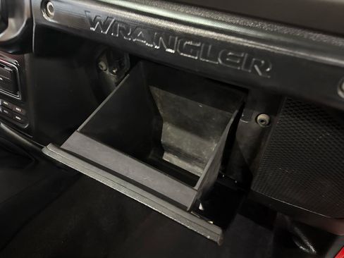 Used 2021 Jeep Wrangler Unlimited Sport image 56