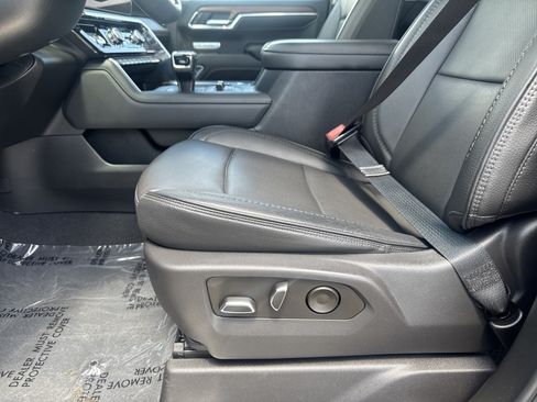 Used 2023 GMC Sierra 1500 Denali AWD/4WD image 10