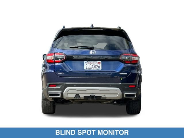 Certified 2024 Honda Pilot Touring image 7