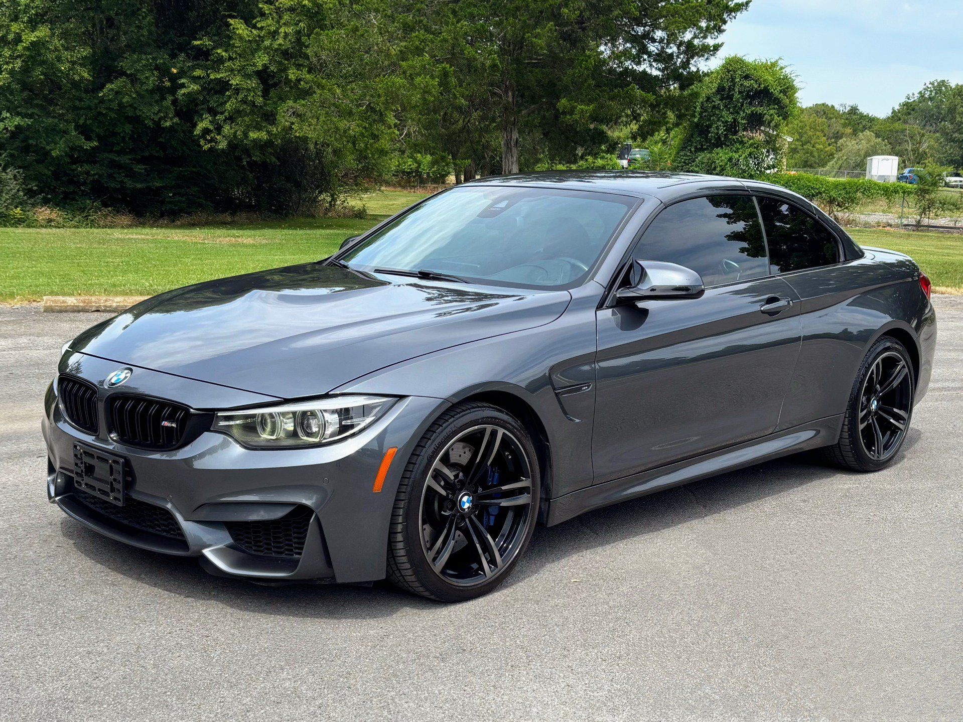 Used 2019 BMW M4 Convertible w/ Competition Package RWD image 10