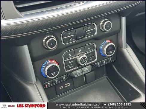 Used 2023 GMC Yukon XL SLT AWD/4WD image 33