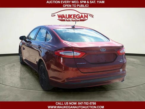 Used 2014 Ford Fusion SE w/ Equipment Group 202A image 4