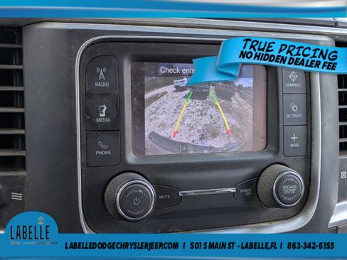Used 2021 RAM 1500 Classic SLT AWD/4WD image 25