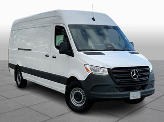 Used 2025 Mercedes-Benz Sprinter 2500 video 2