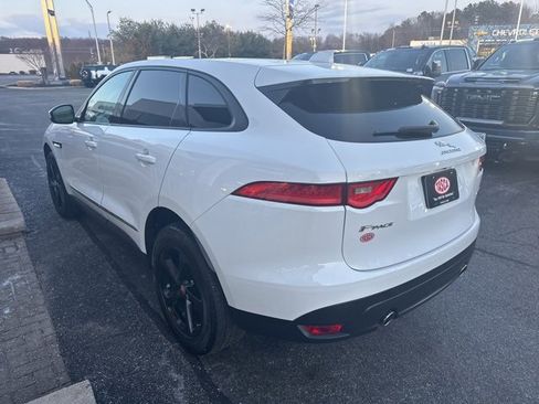 Used 2018 Jaguar F-PACE Premium image 5