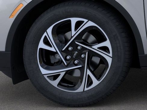 New 2025 Lincoln Nautilus Premier w/ Equipment Group 102A image 19