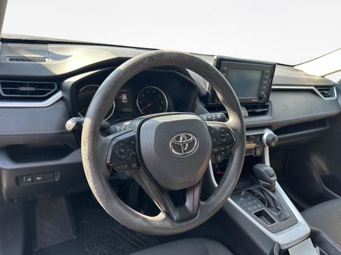 Used 2020 Toyota RAV4 LE w/ All Weather Liner Package AWD/4WD image 10