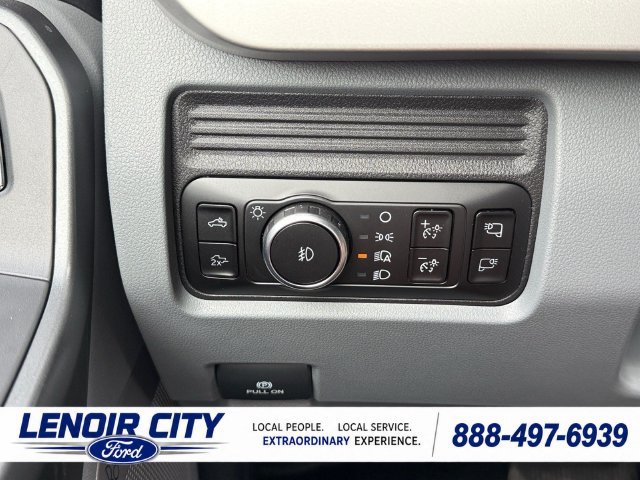 New 2026 Ford F350 4x4 Crew Cab Super Duty image 17