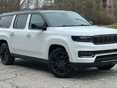 Used 2024 Jeep Grand Wagoneer L Series II w/ Quick Order Packagew 28T image 1