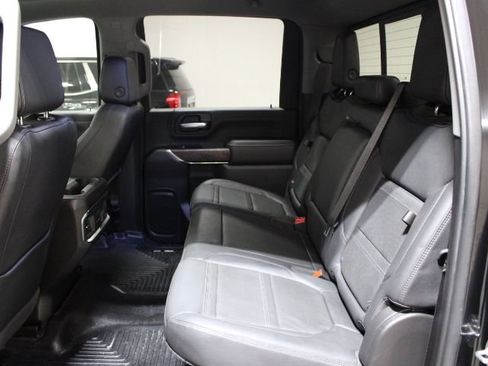 Certified 2022 GMC Sierra 3500 Denali image 22