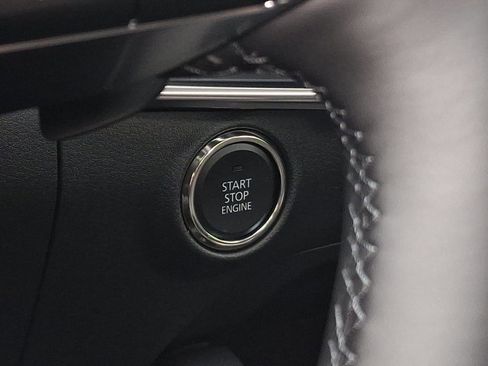 New 2026 MAZDA MAZDA3 Hatchback w/Premium Plus Pkg image 19