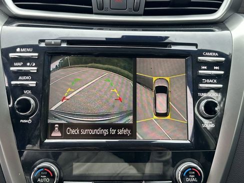 Used 2023 Nissan Murano Platinum w/ Cargo Package image 21