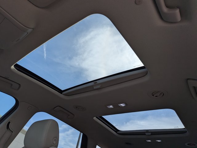 Certified 2020 Buick Enclave Premium w/ Sun and Sites Package FWD image 27