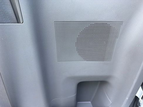 Used 2020 Nissan Frontier S RWD image 28
