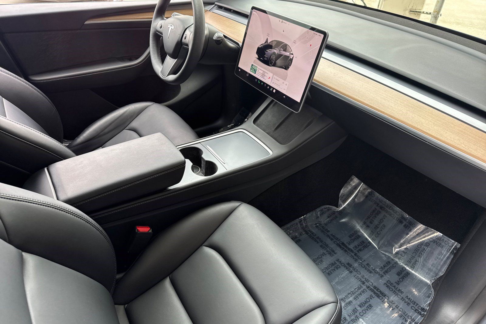 Used 2023 Tesla Model Y 2WD image 33