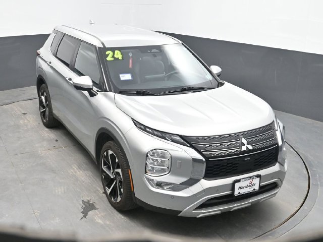 Used 2024 Mitsubishi Outlander SE AWD/4WD image 24