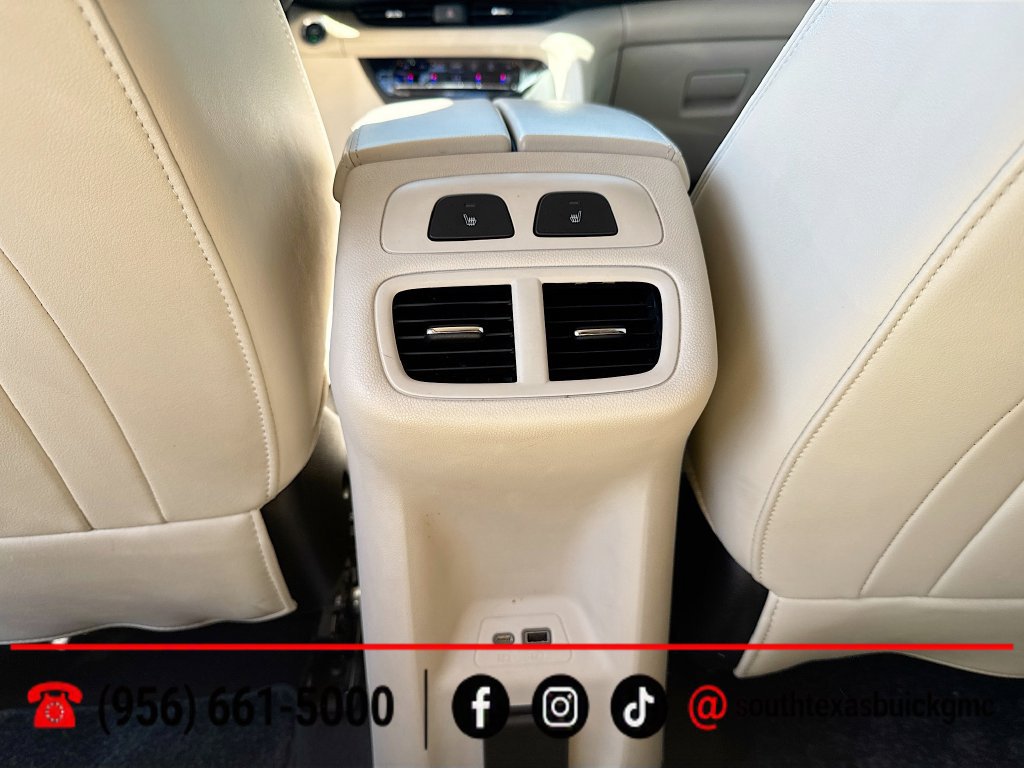 Used 2023 Buick Envision Avenir AWD/4WD image 25