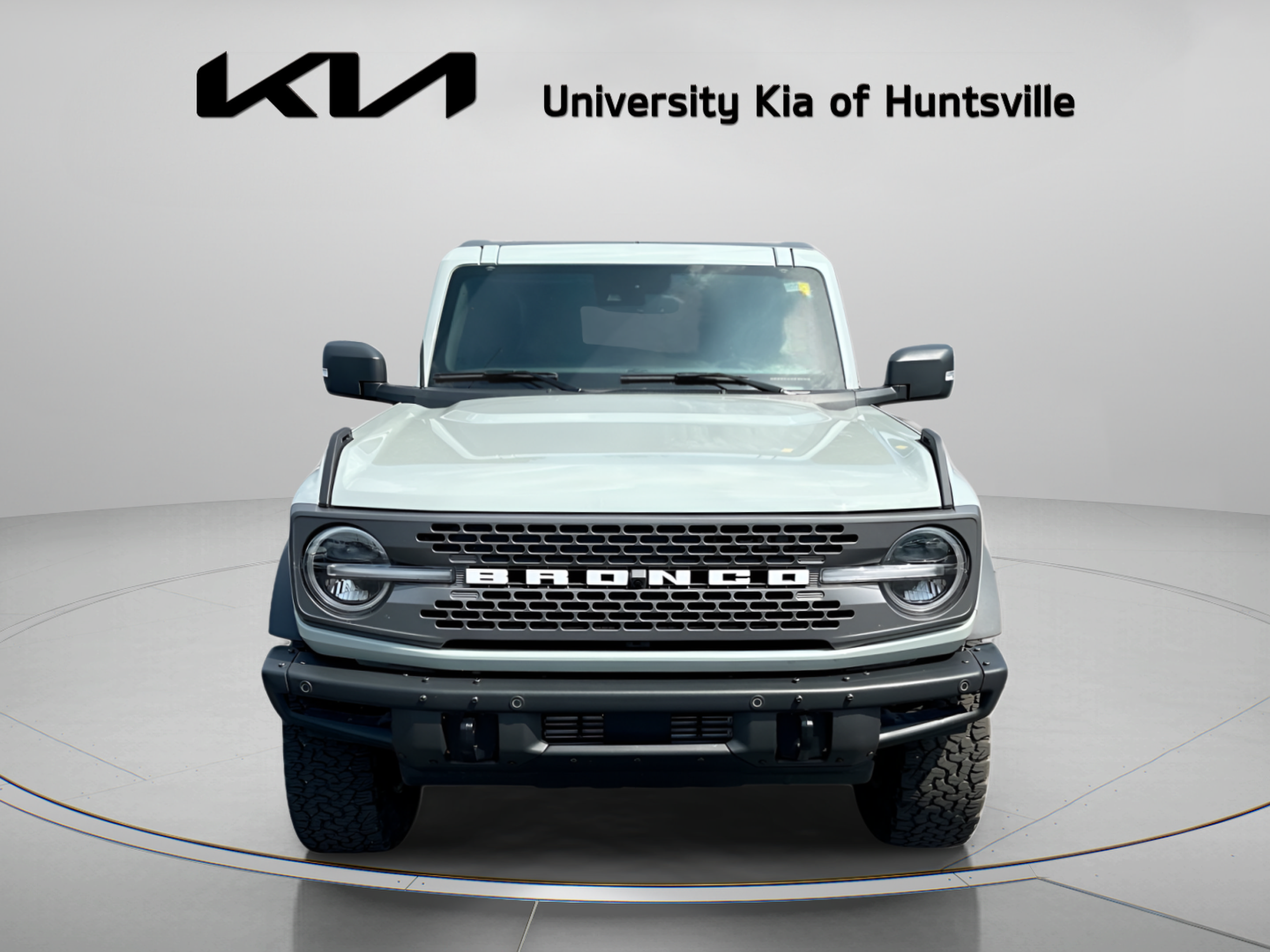 Used 2024 Ford Bronco Badlands AWD/4WD image 3