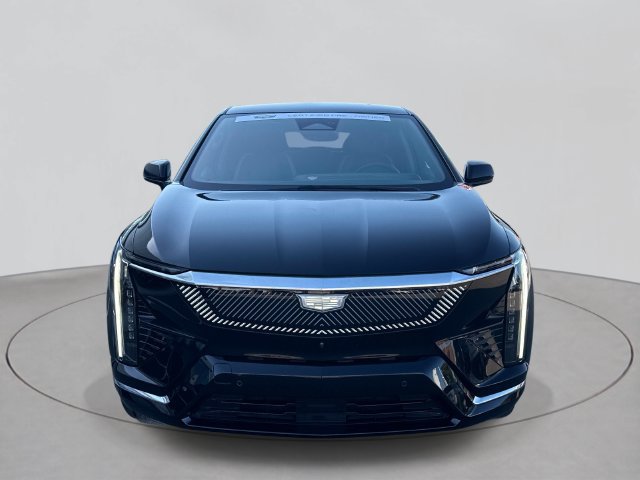 Certified 2025 Cadillac Optiq Luxury 1 AWD/4WD image 2