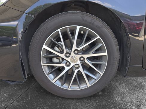 Used 2016 Lexus ES 350 w/ Luxury Package w/Wood Trim FWD image 9