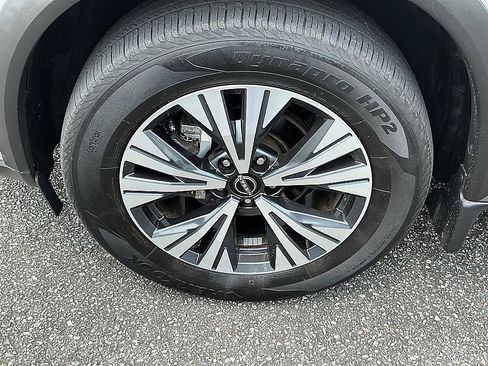 Certified 2023 Nissan Rogue SV AWD/4WD image 9