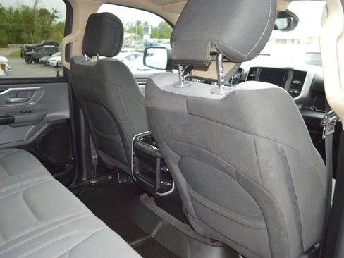 Used 2020 RAM 1500 Big Horn AWD/4WD image 27