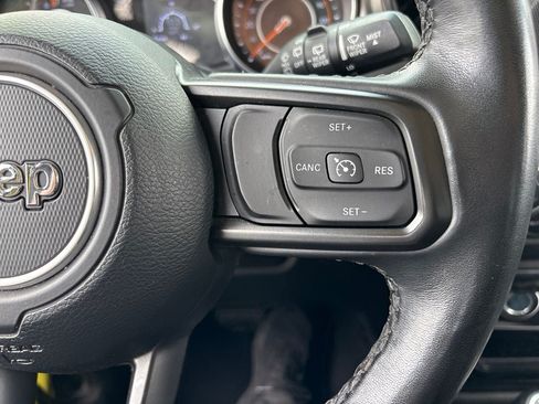 Used 2022 Jeep Wrangler Unlimited Sport AWD/4WD image 28