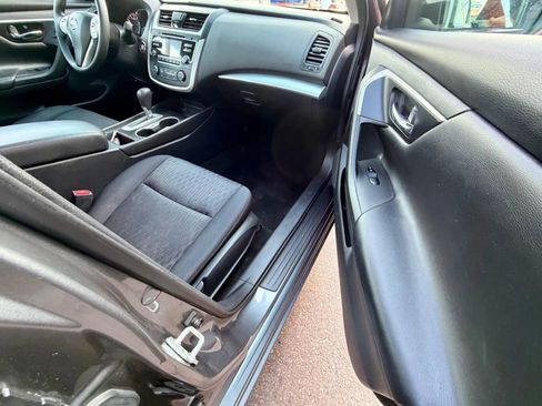 Used 2017 Nissan Altima 2.5 S w/ Power Driver Seat Package image 7