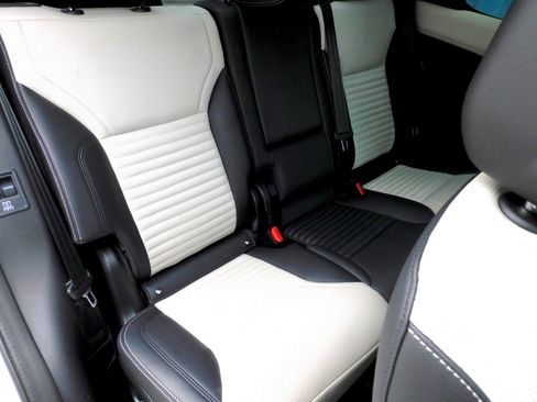 Used 2023 Land Rover Discovery S R-Dynamic AWD/4WD image 19