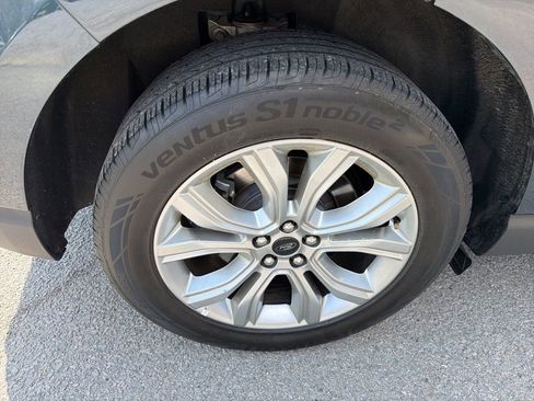 Used 2024 Ford Edge Titanium image 16