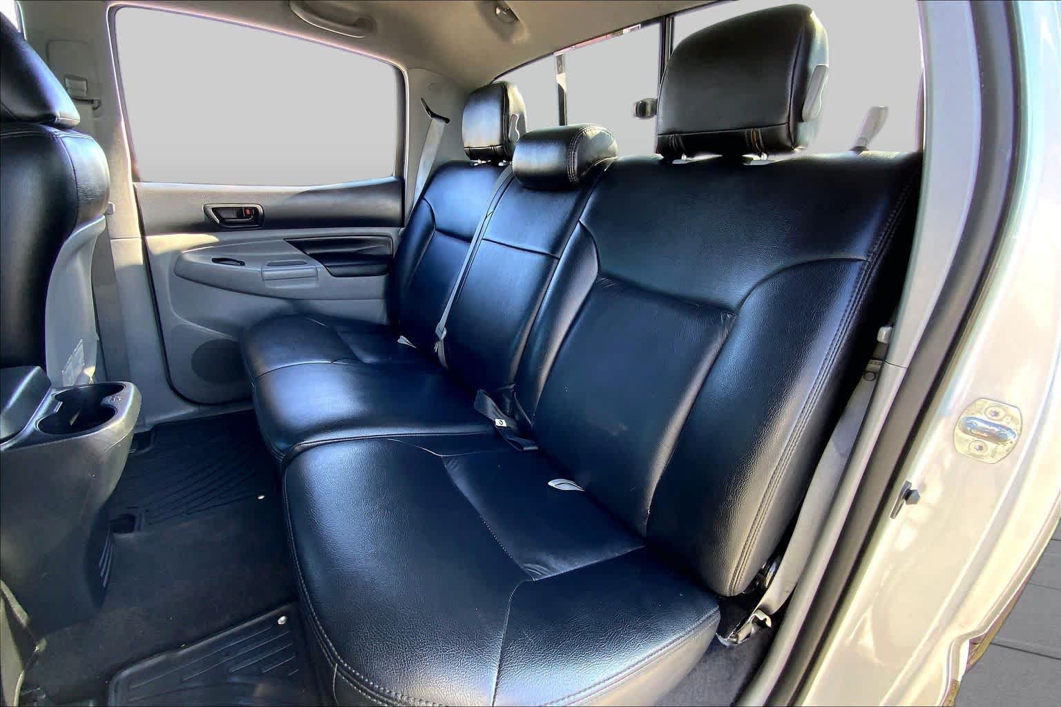 Used 2013 Toyota Tacoma PreRunner w/ SR5 Pkg RWD image 19