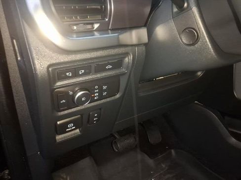 Certified 2021 Ford F150 Lariat w/ Equipment Group 502A High image 19