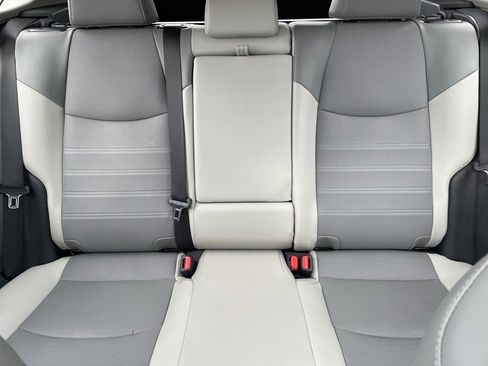 Used 2023 Toyota RAV4 Limited image 22