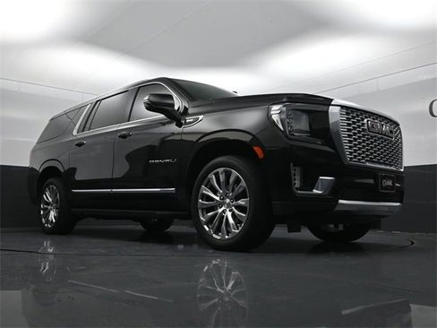 Certified 2023 GMC Yukon XL Denali image 28