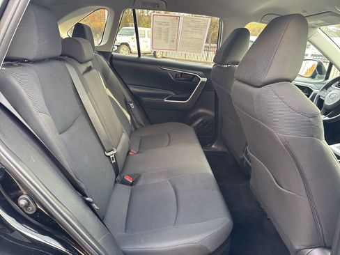 Certified 2025 Toyota RAV4 LE image 20