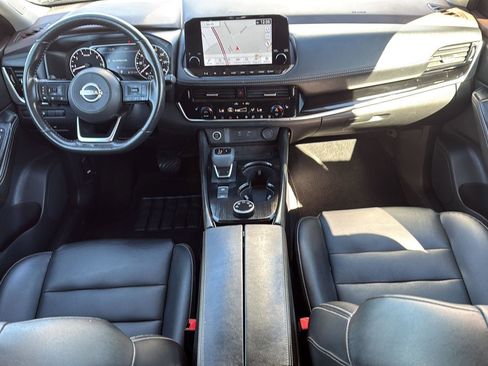 Used 2023 Nissan Rogue SL w/ SL Premium Package image 45