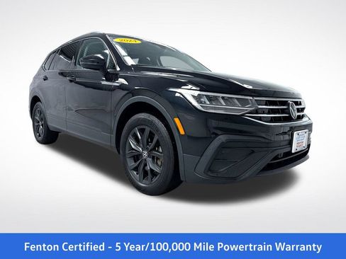 Used 2024 Volkswagen Tiguan SE w/ Panoramic Sunroof Package AWD/4WD image 1