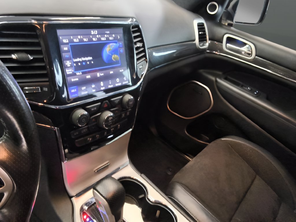 Used 2021 Jeep Grand Cherokee SRT AWD/4WD image 21