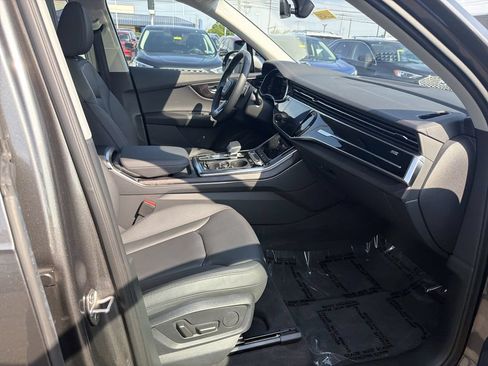 Used 2023 Audi Q7 3.0T Premium AWD/4WD image 16