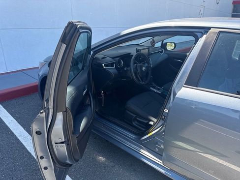 Used 2021 Toyota Corolla LE FWD image 7