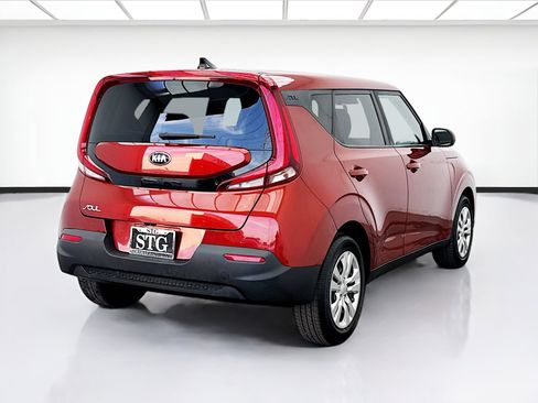 Used 2020 Kia Soul LX image 4