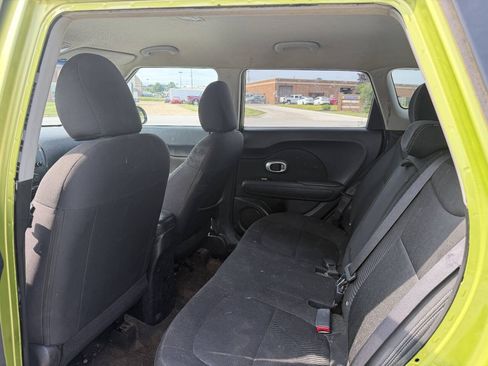 Used 2014 Kia Soul FWD image 8