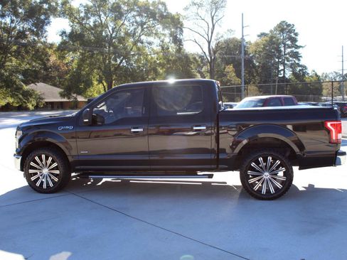 Used 2015 Ford F150 XLT w/ Equipment Group 302A Luxury image 9