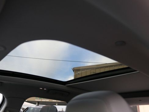 Used 2021 Lincoln Corsair Reserve w/ Equipment Group 201A image 27